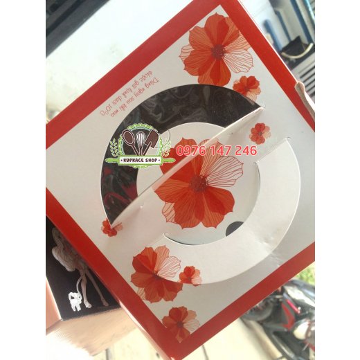 Hộp bánh kem kèm đế 20cm