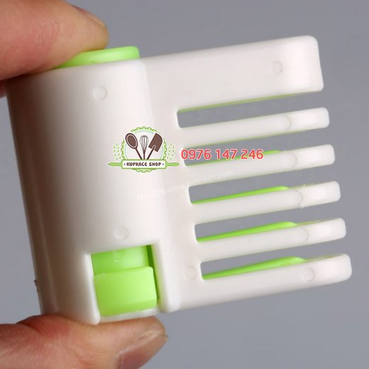 Bộ 2 kẹp dao chia tầng bánh Bộ 2 kẹp dao chia tầng bánh