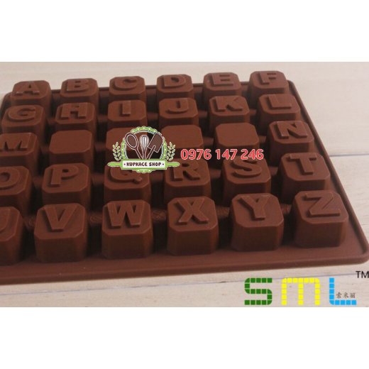 Khuôn silicon 26 chữ cái + 4 ô trống Khuôn silicon 26 chữ cái + 4 ô trống