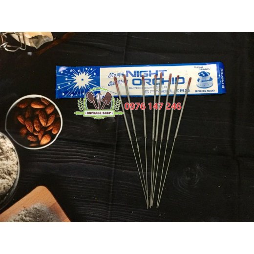 Pháo hoa que sinh nhật / Sparklers Pháo hoa que sinh nhật / Sparklers