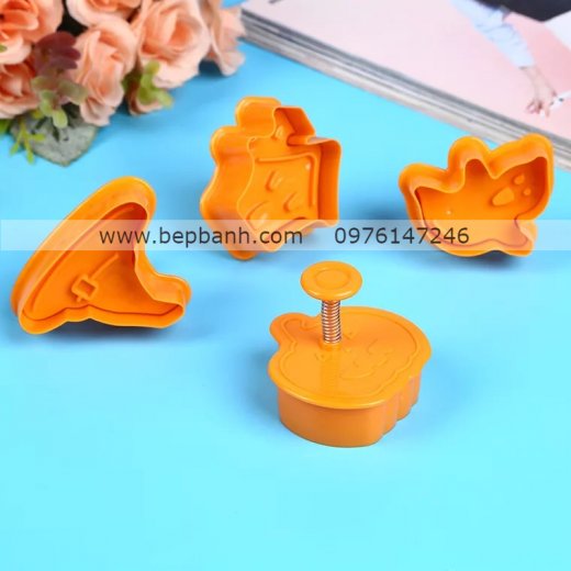 Bộ nhấn nhựa lò xo 4 halloween Bộ nhấn nhựa lò xo 4 halloween