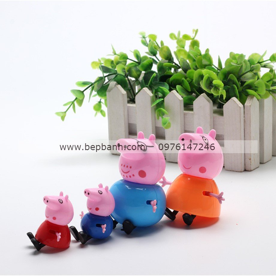 Trang trí bánh kem - 4 con heo peppa Trang trí bánh kem - 4 con heo peppa