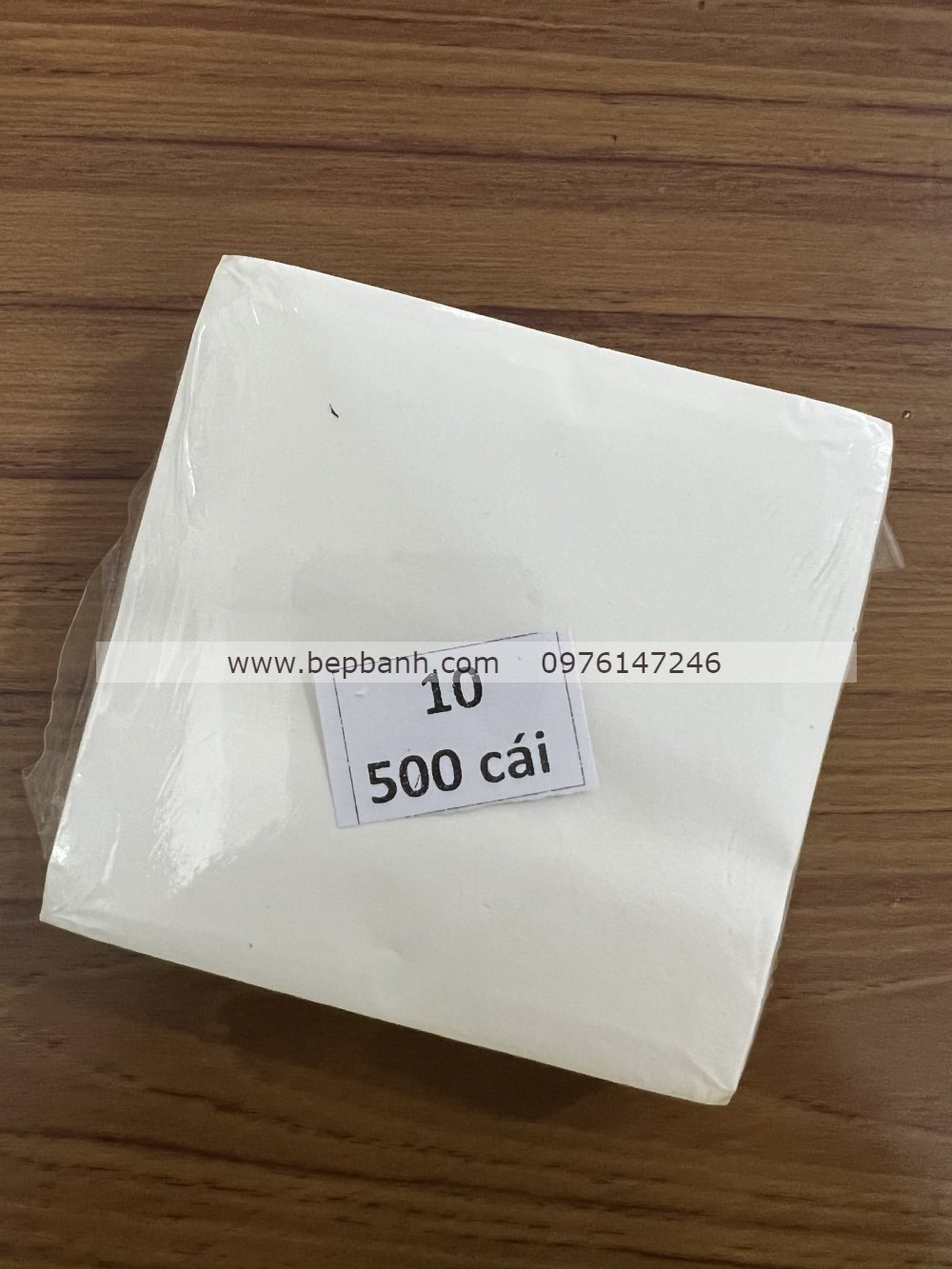 Giấy lót bánh bao vuông 10cm / xấp 500