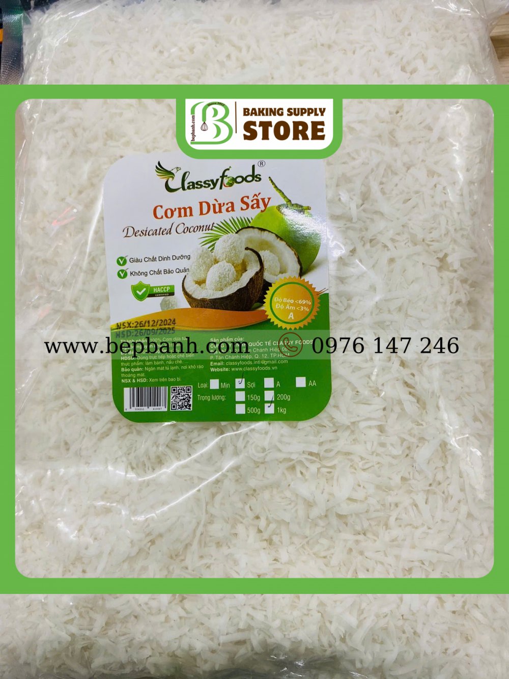 Cơm dừa sấy sợi CF 1kg Cơm dừa sấy sợi CF 1kg