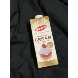 Whipping cream / Kem tươi Avonmore 1L