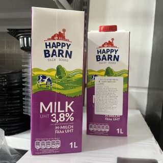 Sữa tươi nguyên kem Happy Barn 1L 